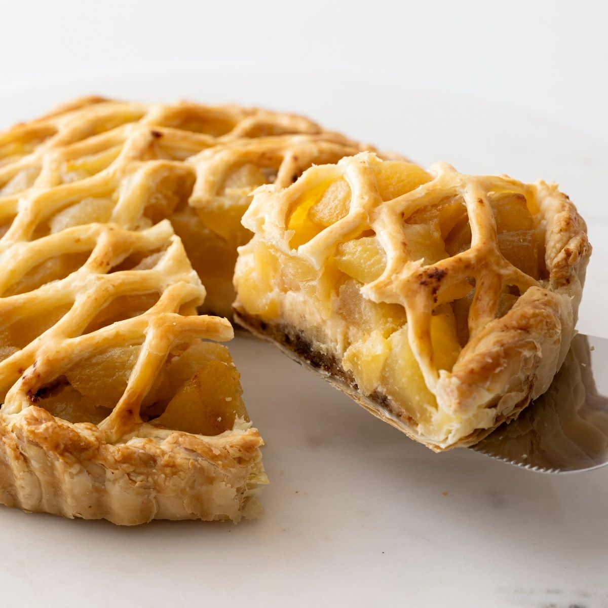 青森りんごのアップルパイホール | あら、りんご。オンラインショップ